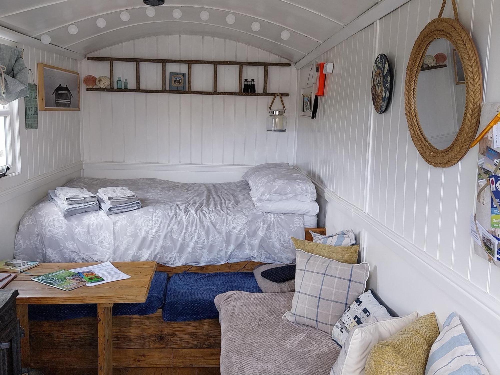 Meadowbeck - Shepherd Huts Fylingdales Extérieur photo